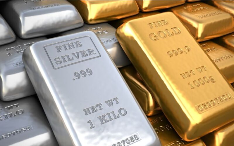 వెండి ఫ్యూచర్స్ స్వల్ప లాభాలతో ముగిసాయి: కొనుగోలుదారుల ఆసక్తి పెరగడం