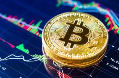 క్రిప్టో మార్కెట్ లో మిశ్రమ ప్రదర్శన: బిట్కాయిన్ కొంత తగ్గింది, ఎథీరియం పెరిగింది