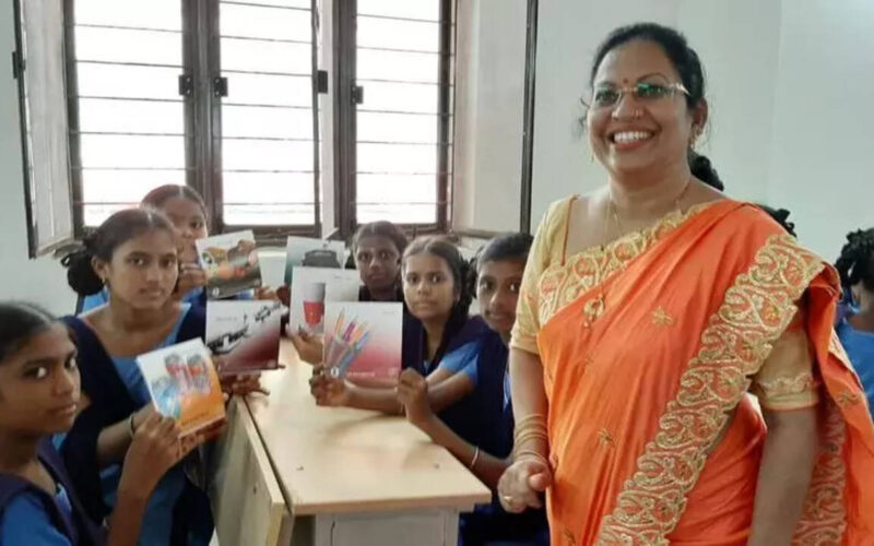 విశాఖ టీచర్ మడబతుల తిరుమల శ్రీదేవికి జాతీయ ఉత్తమ ఉపాధ్యాయ అవార్డు