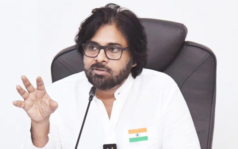 ఏపీ డిప్యూటీ సీఎం పవన్ కళ్యాణ్: టాలీవుడ్ ఆంధ్రప్రదేశ్ కి మారాలని ప్రోత్సహిస్తూ మంచి మౌలిక సదుపాయాలు, ప్రోత్సాహకాలు ప్రకటించారు