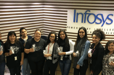 ఇన్ఫోసిస్ 2025లో 20,000 కొత్త ఉద్యోగుల నియామకం; టెక్ పరిశ్రమలో లేఅఫ్స్ మధ్య విరుద్ధ చర్య