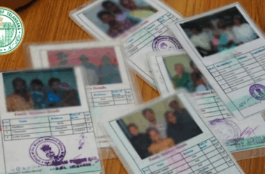 ఆగస్టు 25 నుంచి ఆంధ్రప్రదేశ్లో స్మార్ట్ రేషన్ కార్డుల పంపిణీ ప్రారంభం: 1.4 కోట్ల కార్డులు QR కోడ్తో