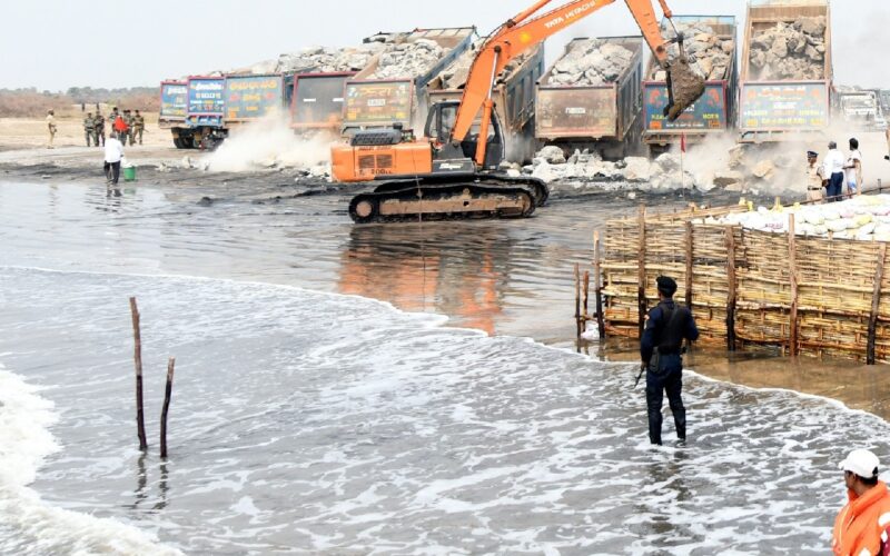 ఏపీకి లాజిస్టిక్స్ మౌలిక వేదిక సంస్థ–విజాగ్‌లో రెండు విశ్వవిద్యాలయాలు