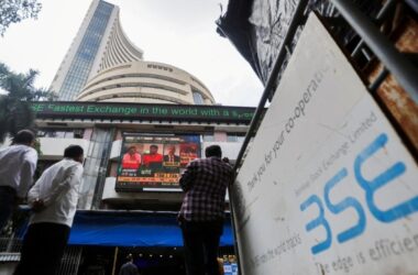 సెన్సెక్స్, నిఫ్టీ సూచీలు స్వల్ప లాభాలతో ముగింపు