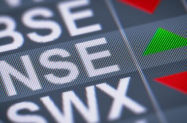 భారత స్టాక్ మార్కెట్ లాభాల తో గ్రీడ్ మూడ్లో; సెన్సెక్స్ 595 పాయింట్లు పెరిగింది