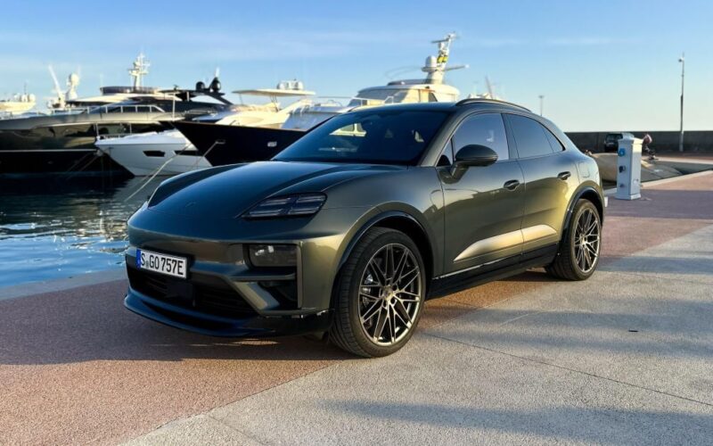 2025 పోర్స్చే మకాన్ EV: లగ్జరీ, ప్రదర్శనలో ఆదర్శమయ్యే ఎలక్ట్రిక్ SUV