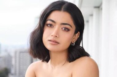 రష్మిక మందన్నా ‘థామా’ సినిమాతో 10వ ₹100 కోట్ల క్లబ్‌లోకి దిగింది