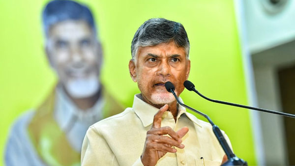 ఏపీ సీఎం చంద్రబాబు నాయుడు, ప్రధాని మోదీని కర్నూల్, విజయవాడ ఈవెన్ట్స్‌కు ఆహ్వానించారు.