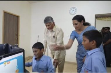 చంద్రబాబు నాయుడు అక్టోబర్ 14న గూగుల్తో డేటా సెంటర్ ఒప్పందం సంతకం చేయనున్నారు.