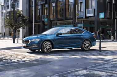 స్కోడా ఓక్టావియా ఆర్ఎస్ (భారతదేశం): 25వ వార్షికోత్సవాన్ని ప్రారంభిస్తూ కేవలం 100 యూనిట్లు మాత్రమే భారతదేశానికి దిగుమతి