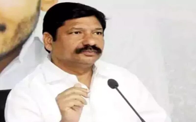 జోగి రమేష్ జ్యుడిషియల్ కస్టడీకి – కల్తీ మద్యం కేసులో నవంబర్ 13 వరకు రిమాండ్